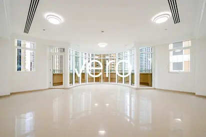 Vacant Unit l Balcony l Marina View