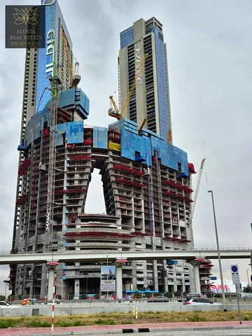 Corner unit | OP Price | Pool View