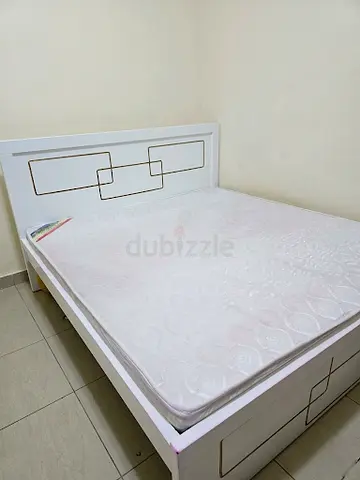 White king size bed with mattress
