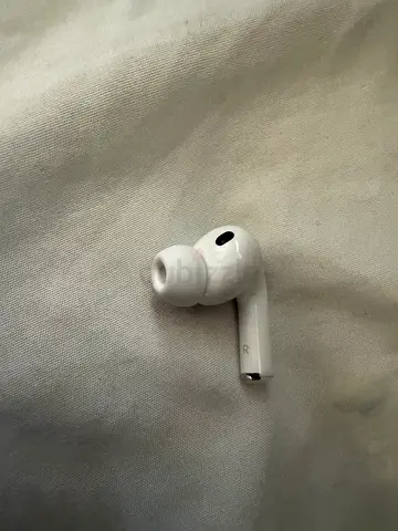 AirPods Pro 3 right pc only