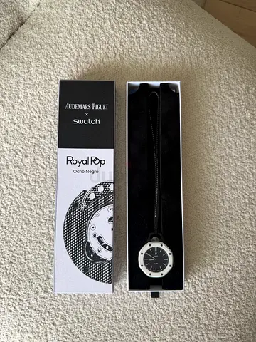 Swatch x AP Audemars Piguet (Ocho Negro)