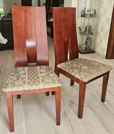 Dining table for Sale - Mirdif