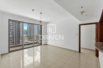 Low Floor | Move In Ready | Open and Fully Fitted