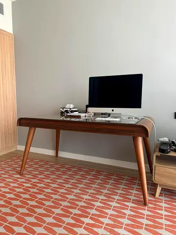 Mid-century Modern Wooden Desk / Study Table in Good Condition