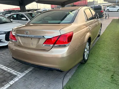 صورة 6 لـ 2011 Toyota AVALON