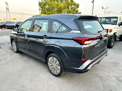 صورة 4 لـ 2025 Toyota VELOZ