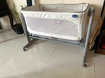 Chicco baby bed