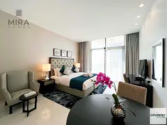 Modern Chic &amp; Cozy Studio Vibes | Pool, Gym &amp; Prime Dubai South Location