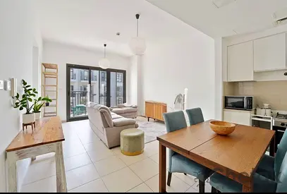 Fully Furnished | Vacant | Ready to Move | Community View