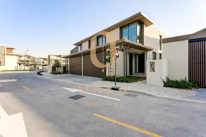 Move In Now | Brand New | Corner Villa | Vacant