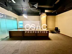 Prestigious Office | Mid Floor | Community View