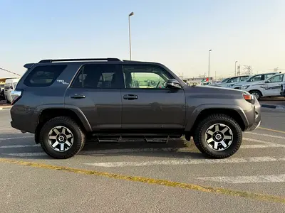 2021 Toyota 4RUNNER — фото 9