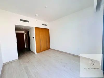 High-Floor Studio | Downtown City View | Balcony | Azizi Amber Al Furjan