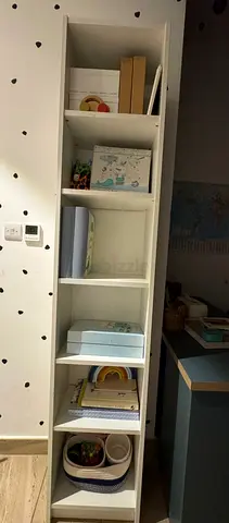 Slim white tall bookcase / shelving unit - good condition