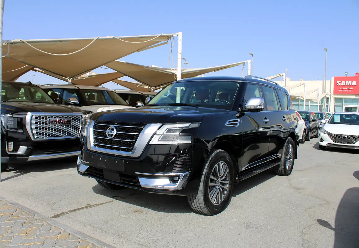 Nissan Patrol 2021 — photo 1 of 13