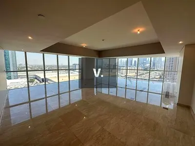 Huge Layout| Kitchen Appliances | 2 Bed Plus Maids