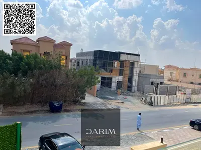 الجزء العلوي من الفيلا متاح للإيجار للعائلات فقط