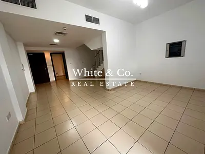 Huge layout | Rooftop | Available now