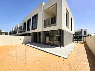 Corner villa- Brand new -Vacant- close to park