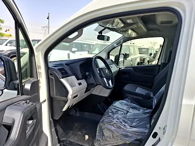 2026 Toyota HIACE — фото 10