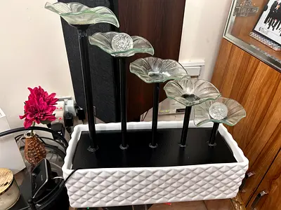 Decorative Glass Flower Table Fountain in White Planter