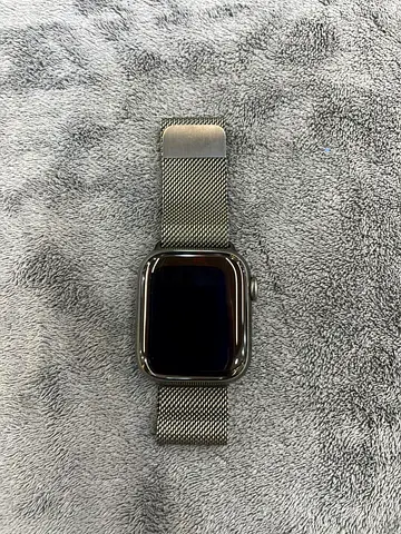 Apple Watch Series 7 41mm GPS+ cellular it’s in excellent condition