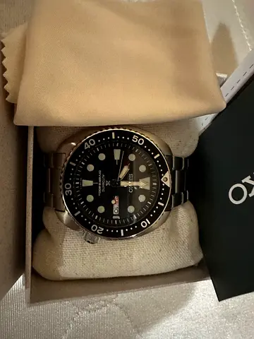 Seiko Automatic Divers Watch (Mens) with Stainless Steel Bracelet