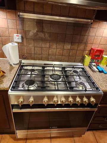 Bosch 90x60 Cm Gas Range Cooker Stove with Cast Iron Pan Supports