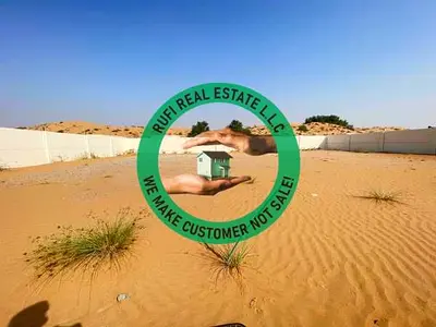 راضٍ للتحرك مع مكتب // Power13 KW// ساحة مع جدار حدودي مساحة أرض تبلغ 10000 قدم مربع للإيجار    منطقة الإمارات الصناعية الحديثة