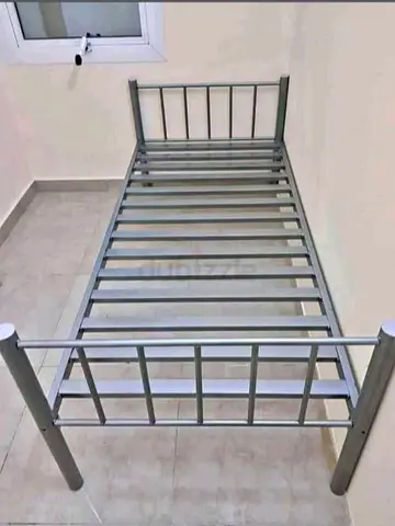 Single Metal Bed Frame - Silver, Good Condition