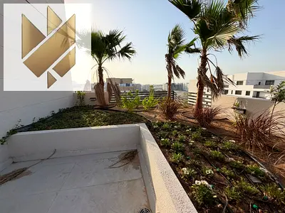 Private Rooftop | First Tenant | Built-in Wardrobes | Balcony | Front View | Panoramic View