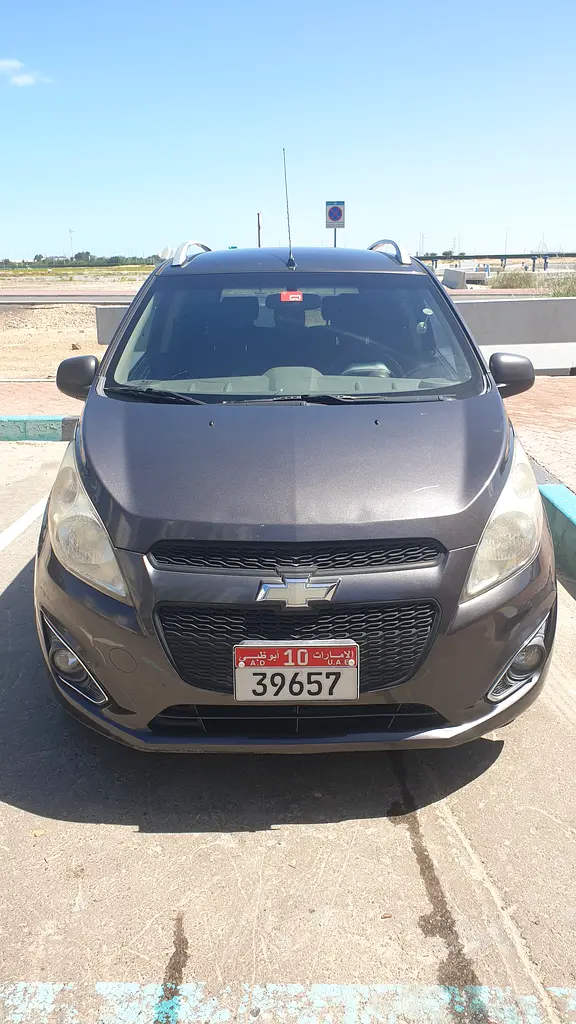 Chevrolet Spark 2015 — photo 1 of 7