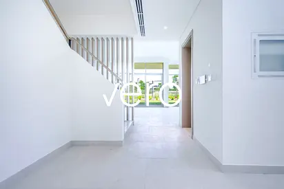 Upper Lounge | Landscaped | Large Layout