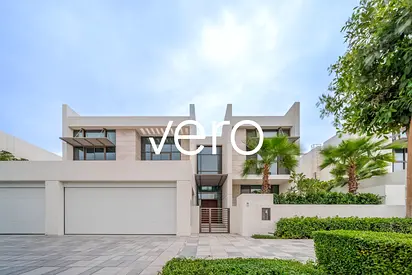Landscaped | On The Lagoon | Ready To Move