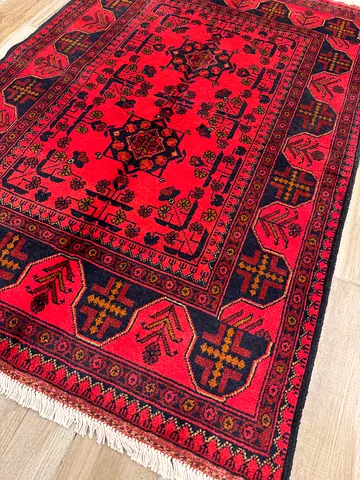 Red Middle Eastern Patterned Area Rug handmade carpet , size 1.00 by 1.50