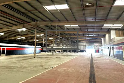 393 KW | Prime Warehouse Facility | Available Now
