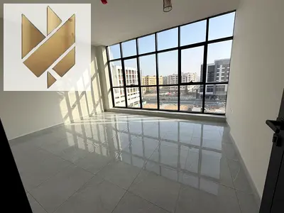 اول ساكن | شهر مجاني | باركن مجاني | جيم مجاني | 3 حمام | تصميم عصري ومريح