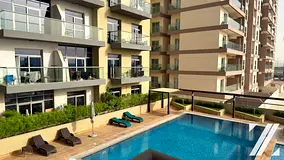 Pool View | Chiller Free | Multiple Cheques