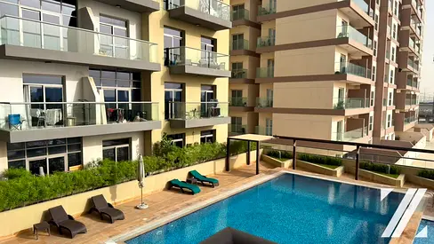Pool View | Chiller Free | Multiple Cheques