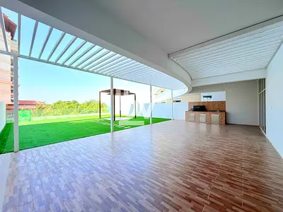 Private Garden and BBQ | Huge Layout | Burj View