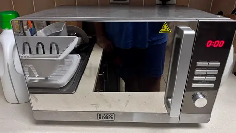 Black  Decker 30l Microwave / Grill