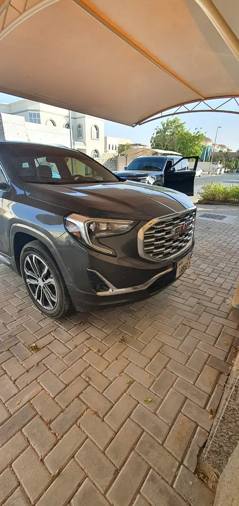 GMC Terrain 2019 — photo 1 of 10