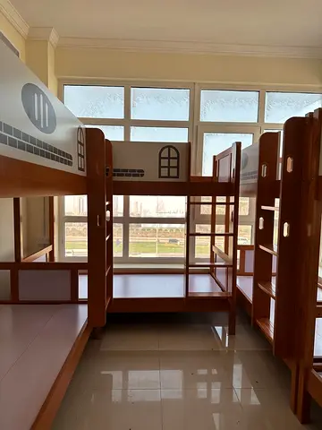 Male room available
