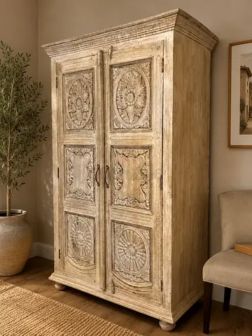 Art And Craft Solid Wood Antique Wardrobe