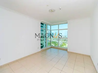 HIGH FLOOR | UPGRADED UNIT | WELL MAINTAINED