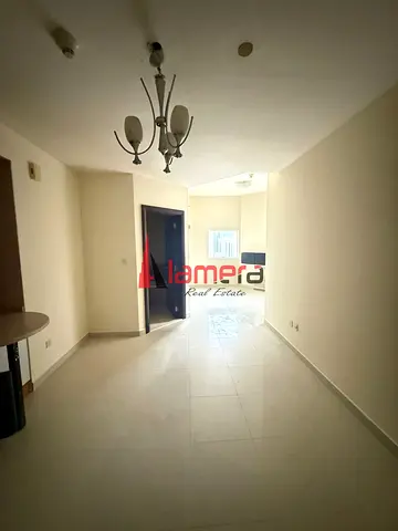 Studio Large Move Now Close to metro pay 50k