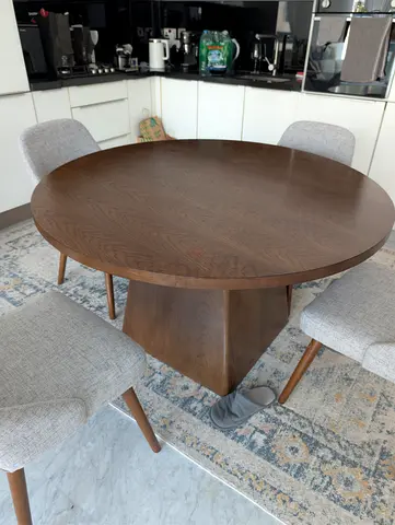 Solid Wood Round Dining Table with Pedestal Base - Seats 4