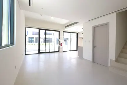 Corner Unit | Single Row | Prime Location