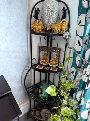 Black Metal Corner Display Shelf with Mosaic Tier — 140cm H x 47cm W
