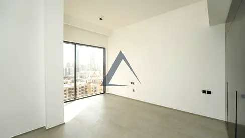 Luxury Living I High end Comfort I Ready To Move
